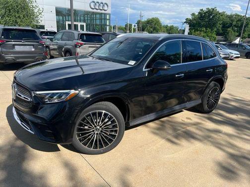 Obsidian Black 2026 Mercedes-Benz GLC 300 4MATIC