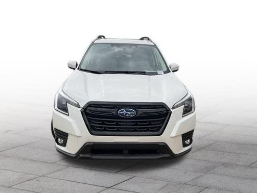 Crystal White Pearl 2024 Subaru Forester Premium