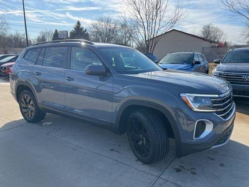 2026 Volkswagen Atlas 2.0T SE w/Technology 4MOTION