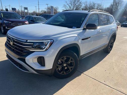 2026 Volkswagen Atlas Peak Edition