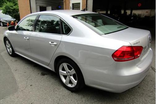 2013 Volkswagen Passat 2.5 SE