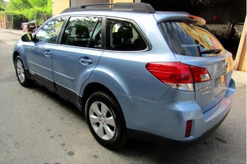 2012 Subaru Outback 2.5i