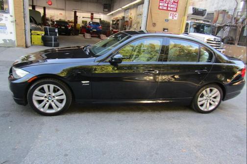 2011 BMW 335 4dr Sdn 335i xDrive AWD