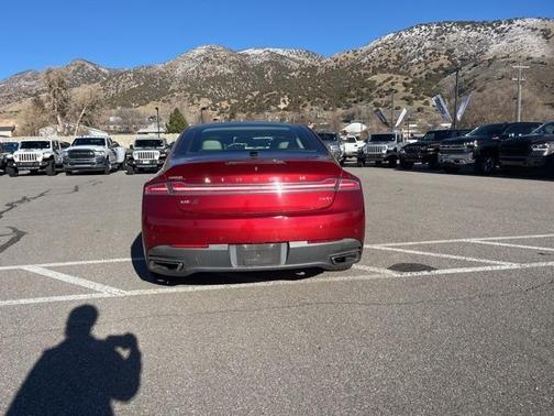 2015 Lincoln MKZ Hybrid Base