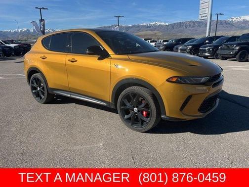 Gold 2024 Dodge Hornet R/T Plus