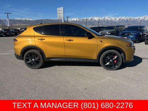 Gold 2024 Dodge Hornet R/T Plus