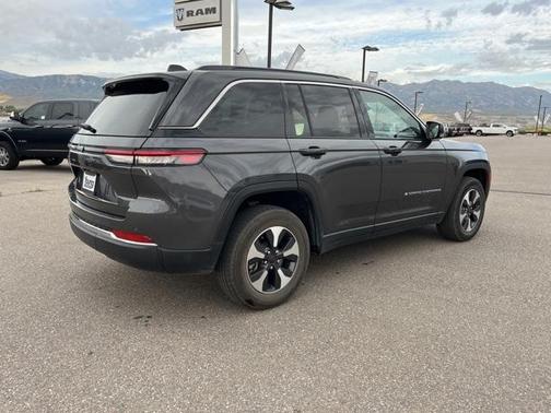 2024 Jeep Grand Cherokee 4xe Base