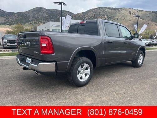 Granite Crystal Clearcoat Metallic 2026 RAM 1500 Big Horn/Lone Star