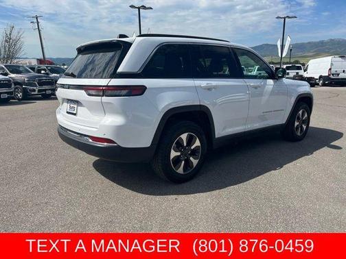 Bright White Clearcoat 2024 Jeep Grand Cherokee 4xe Base