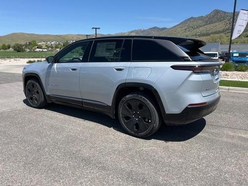 2025 Jeep Wagoneer S Launch Edition