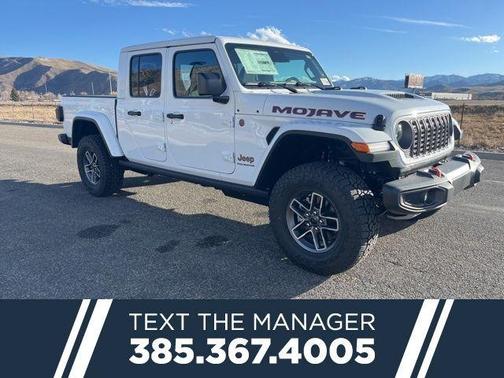 Bright White Clearcoat 2026 Jeep Gladiator Mojave