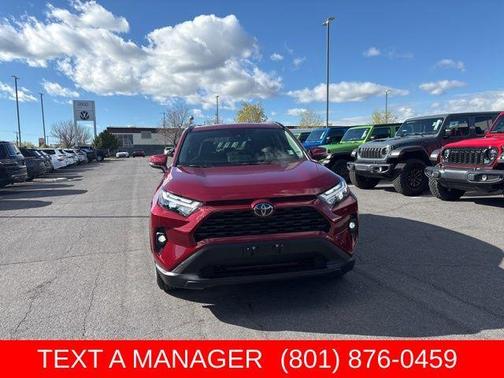 Pearl 2025 Toyota RAV4 XLE