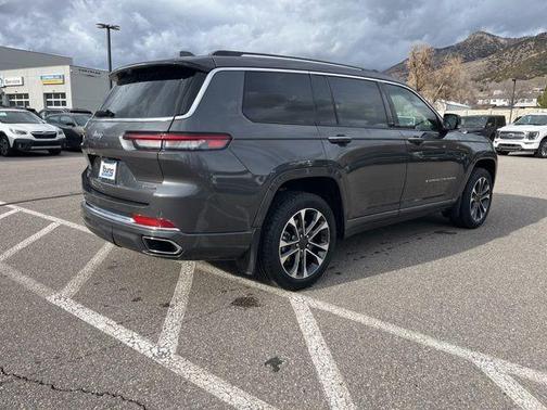 2022 Jeep Grand Cherokee L Overland