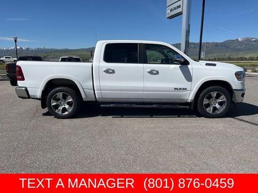 Bright White Clearcoat 2022 RAM 1500 Laramie