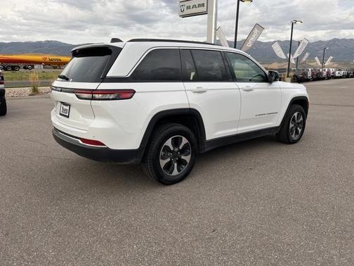 2024 Jeep Grand Cherokee 4xe Base