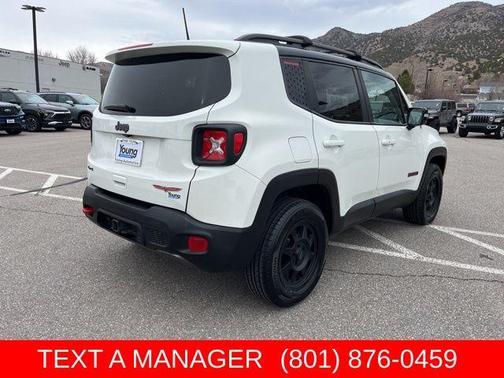 Alpine White Clearcoat 2022 Jeep Renegade Trailhawk