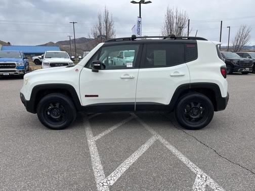 2022 Jeep Renegade Trailhawk