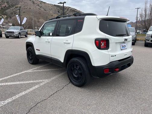 2022 Jeep Renegade Trailhawk