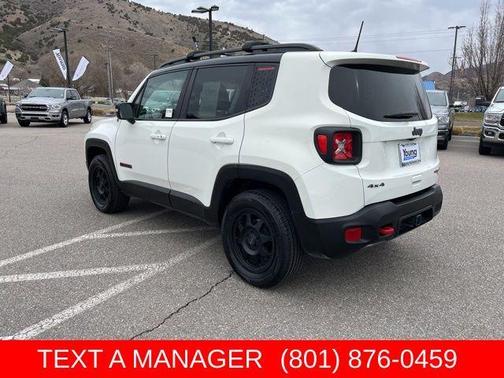 Alpine White Clearcoat 2022 Jeep Renegade Trailhawk