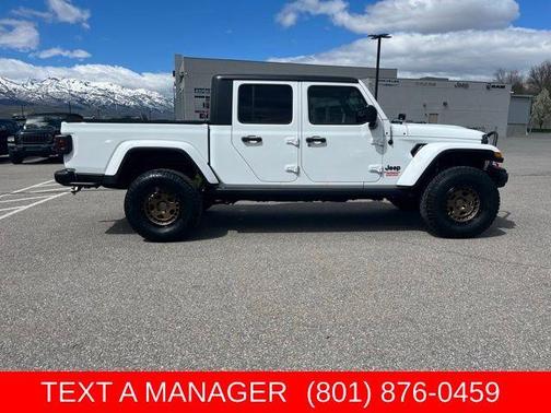 Bright White Clearcoat 2023 Jeep Gladiator Sport