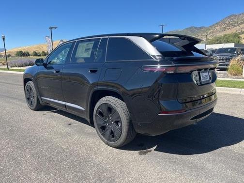 2025 Jeep Wagoneer S Launch Edition