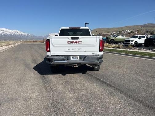 2021 GMC Sierra 2500 SLT