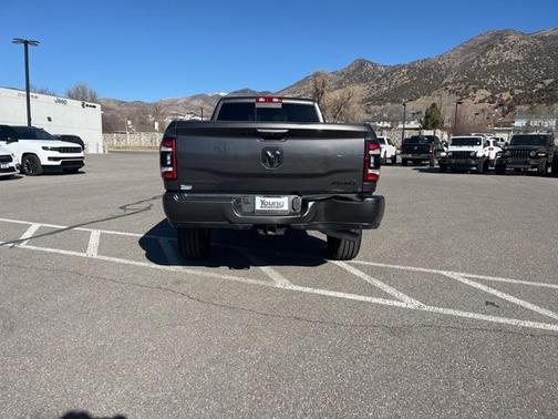 2022 RAM 3500 Laramie