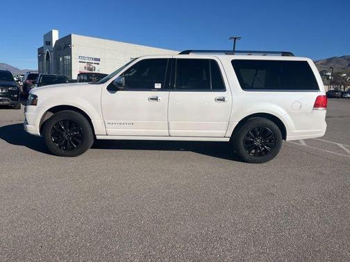 2016 Lincoln Navigator L Select