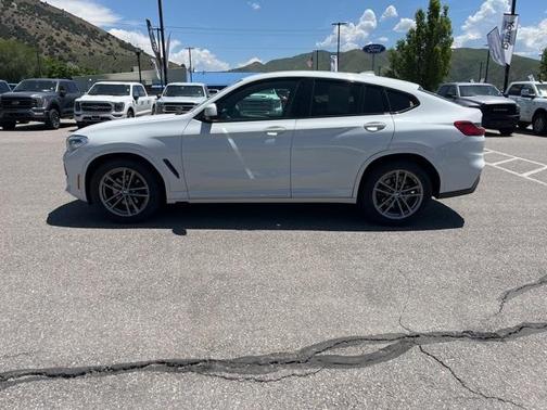 2021 BMW X4 xDrive30i