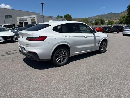 2021 BMW X4 xDrive30i