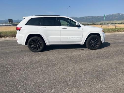 2021 Jeep Grand Cherokee Laredo X