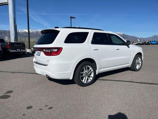 White Knuckle Clearcoat 2024 Dodge Durango GT