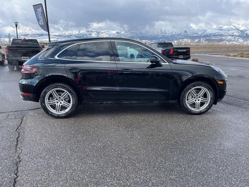 2016 Porsche Macan S