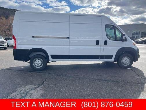 Bright White Clearcoat 2026 RAM ProMaster 2500 High Roof