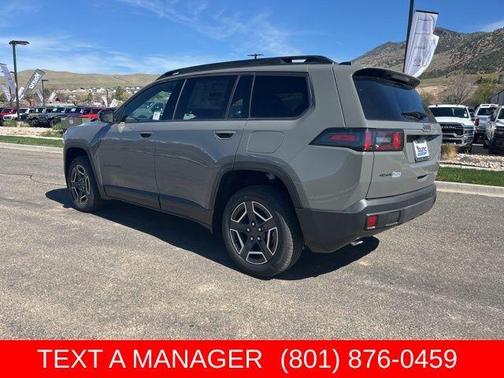 Sting Gray Clearcoat 2026 Jeep Cherokee LAREDO/LIMITED