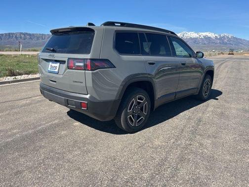 Sting Gray Clearcoat 2026 Jeep Cherokee LAREDO/LIMITED