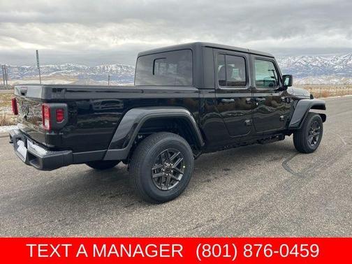 Black Clearcoat 2026 Jeep Gladiator Sport