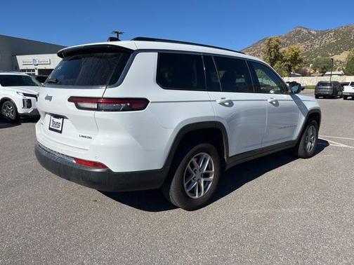 2023 Jeep Grand Cherokee L Laredo