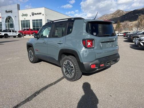 2016 Jeep Renegade Trailhawk