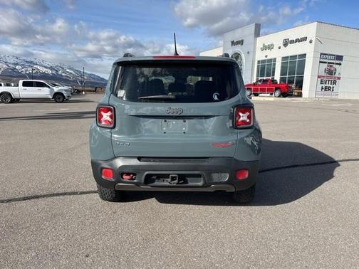 2016 Jeep Renegade Trailhawk