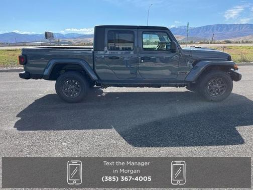 2025 Jeep Gladiator Sport