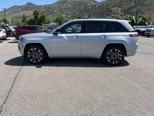2023 Jeep Grand Cherokee Overland