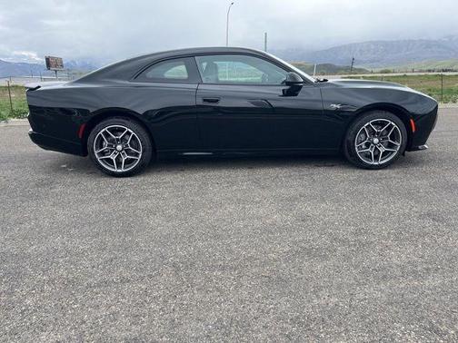 Diamond Black 2026 Dodge Charger R/T
