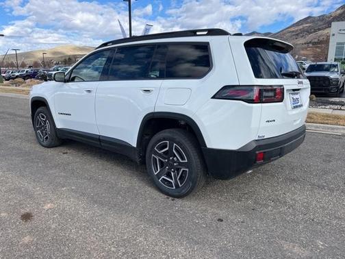 2026 Jeep Cherokee LAREDO/LIMITED