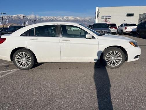 2013 Chrysler 200 Limited