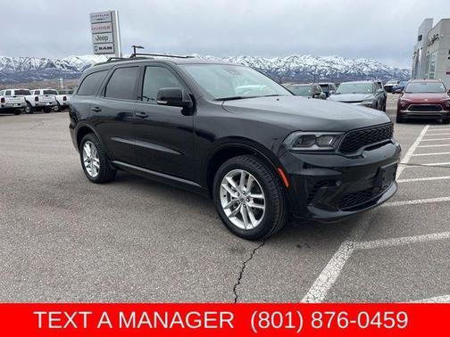 DB Black Crystal Clearcoat 2024 Dodge Durango GT