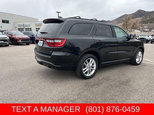 DB Black Crystal Clearcoat 2024 Dodge Durango GT