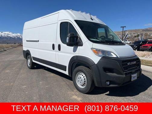 Bright White Clearcoat 2026 RAM ProMaster 2500 High Roof