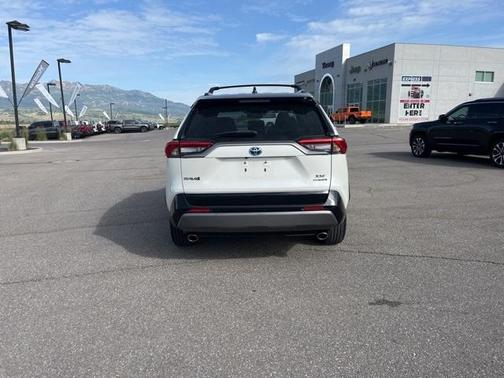 2021 Toyota RAV4 Hybrid XSE