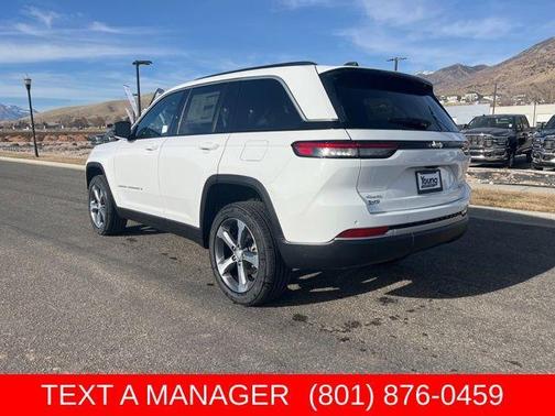 Bright White Clearcoat 2026 Jeep Grand Cherokee Limited